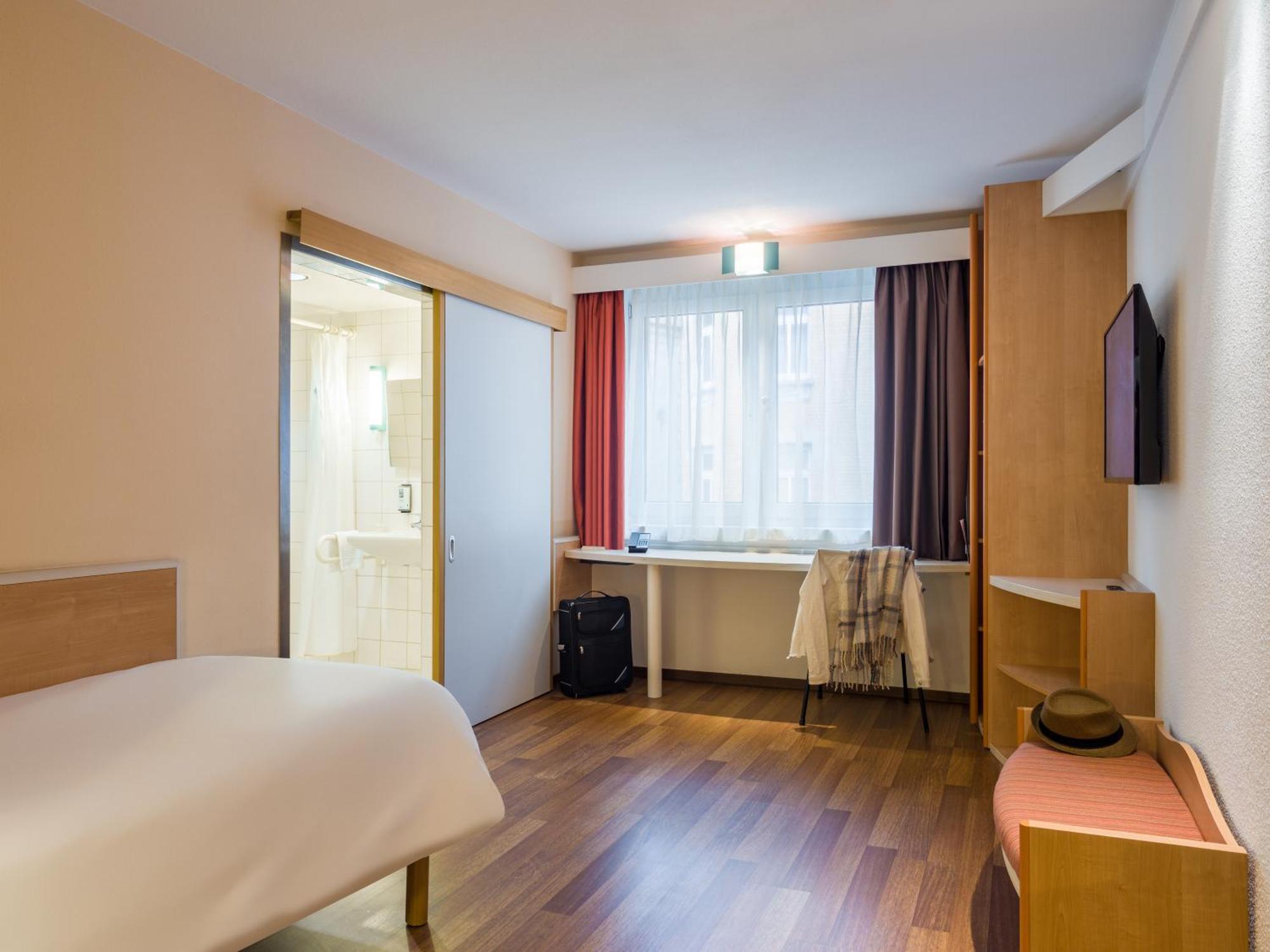 Ibis Stuttgart Centrum Εξωτερικό φωτογραφία