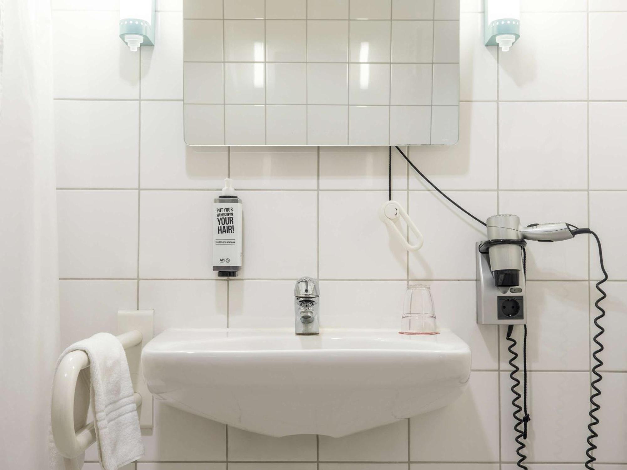 Ibis Stuttgart Centrum Εξωτερικό φωτογραφία