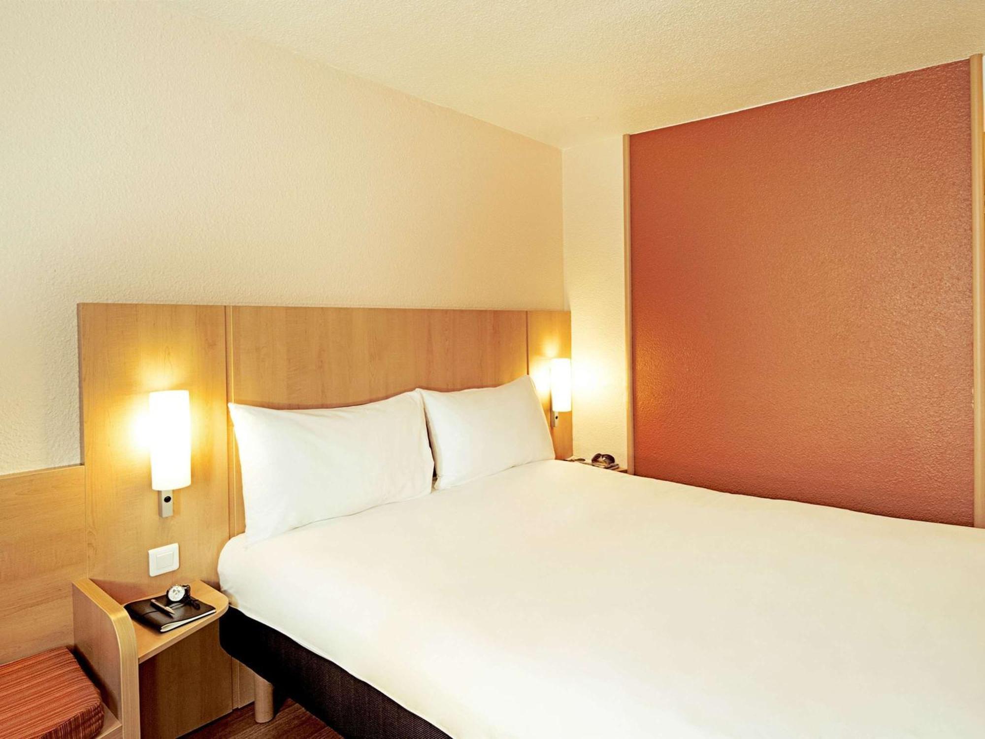 Ibis Stuttgart Centrum Εξωτερικό φωτογραφία