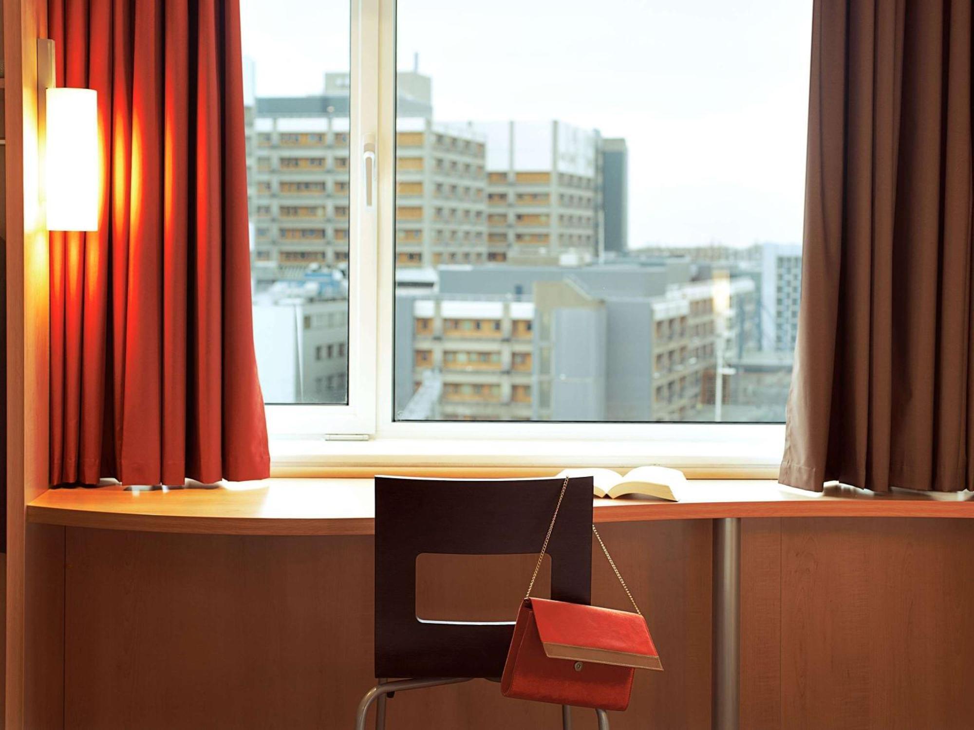 Ibis Stuttgart Centrum Εξωτερικό φωτογραφία